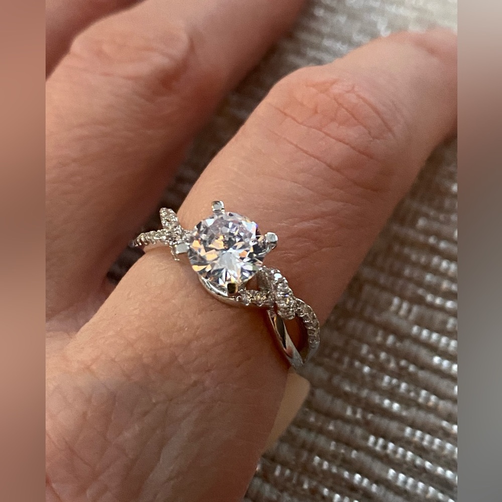 Charmed Aroma | Sterling Silver Size 8 Ring